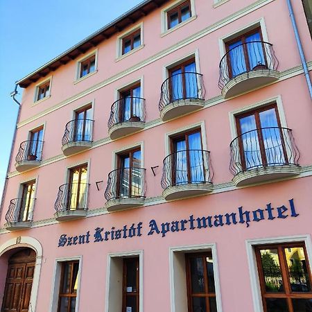 Szent Kristof Apartmanhotel Залаэгерсег Экстерьер фото