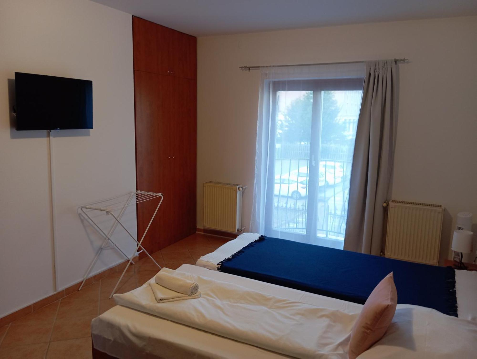 Szent Kristof Apartmanhotel Залаэгерсег Экстерьер фото