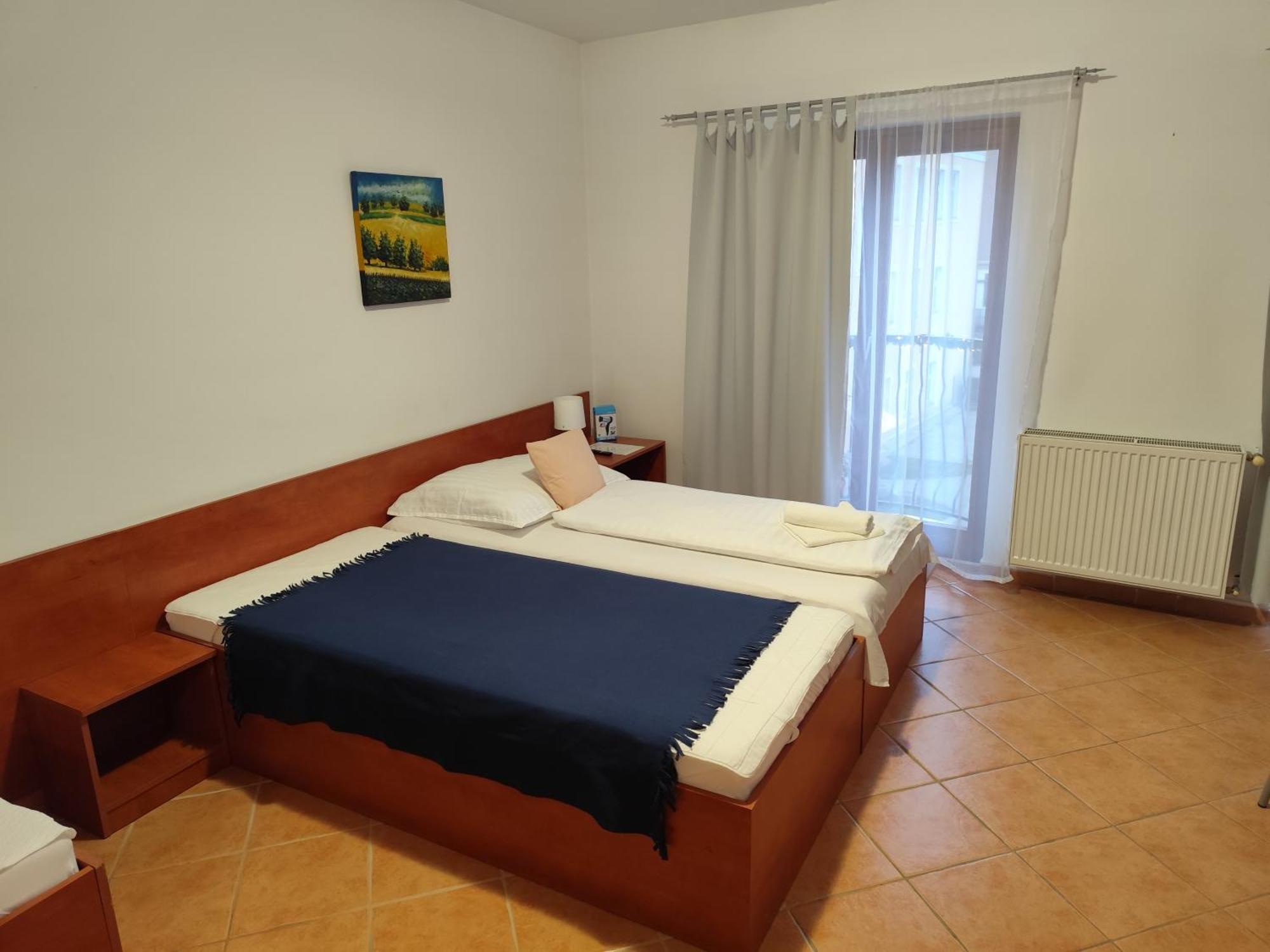 Szent Kristof Apartmanhotel Залаэгерсег Экстерьер фото